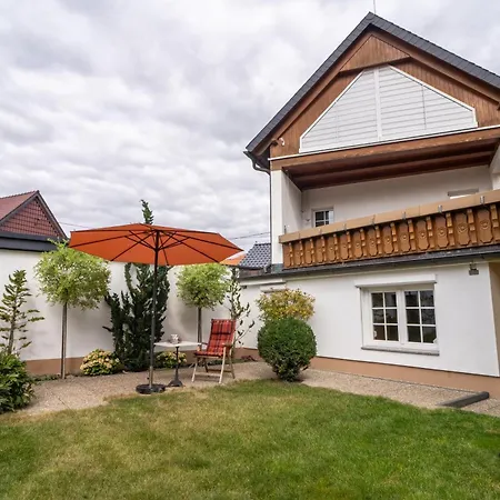 Altes Landwarenhaus Mit Garten Und Zubuchbarer Sauna