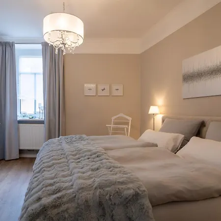 Lux Altes Landwarenhaus Mit Garten Und Zubuchbarer Sauna *